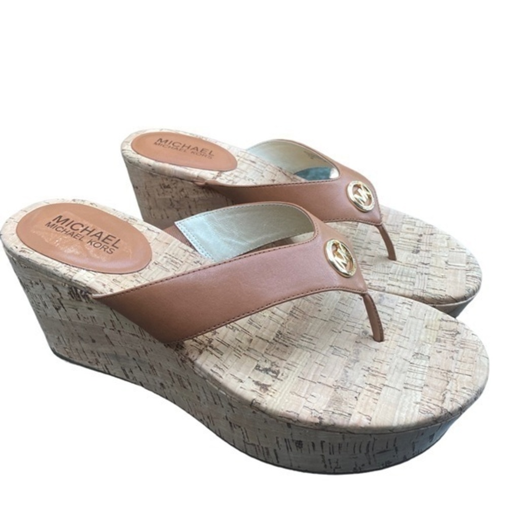 Michael Kors Natalie Wedge Women’s Size 9M Leather Tan thongs platform sandals